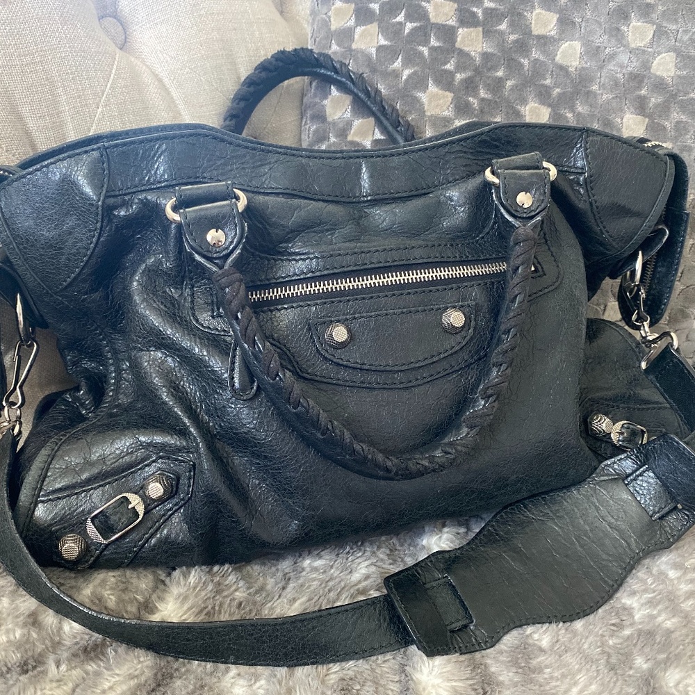 Balenciaga neo City leather bag